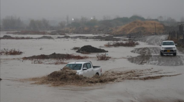 تحذير لـ 11 دولة.. تطورات الطقس تفرض حظر التجوال وتعطيل الدراسة بالمنطقة
